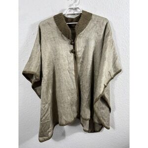 Uno Alla Volta Shupaca Poncho Womens One Size‎ Beige Alpaca Cape